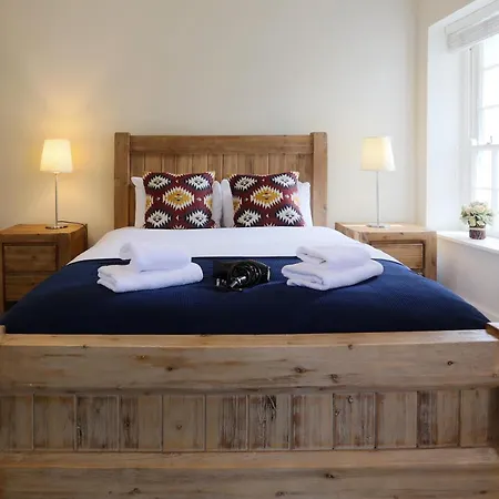 Tatil Evi A Luxurious Centre White Regency Townhouse With Terrace & Patio Dublin